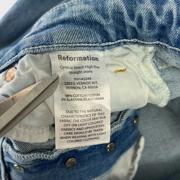 Reformation Cynthia High Rise Straight Jeans Size 26 - Picture 7 of 9